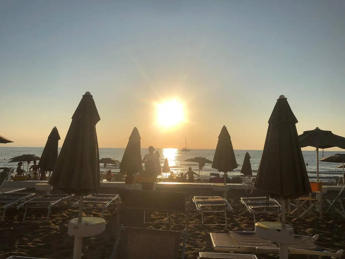 On Holiday Between Sky And Sea Geco Di Campiglia Pet Friendly كامبيليا ماريتيما
