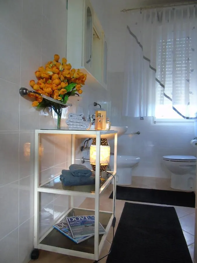 On Holiday Between Sky And Sea Geco Di Campiglia Pet Friendly كامبيليا ماريتيما 0*,  إيطاليا
